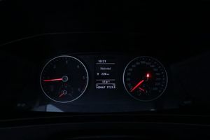 Volkswagen Caravelle bild 23