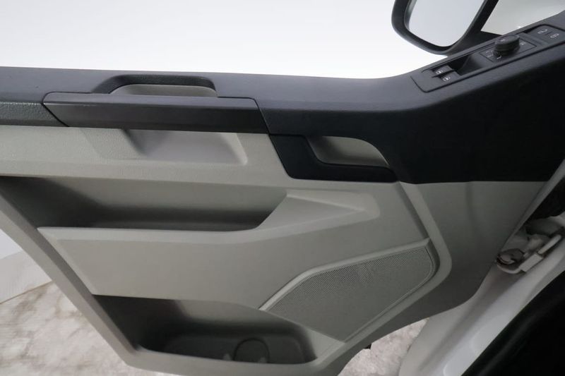 Volkswagen Caravelle bild 27