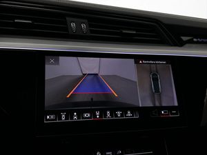 Audi e-tron bild 25