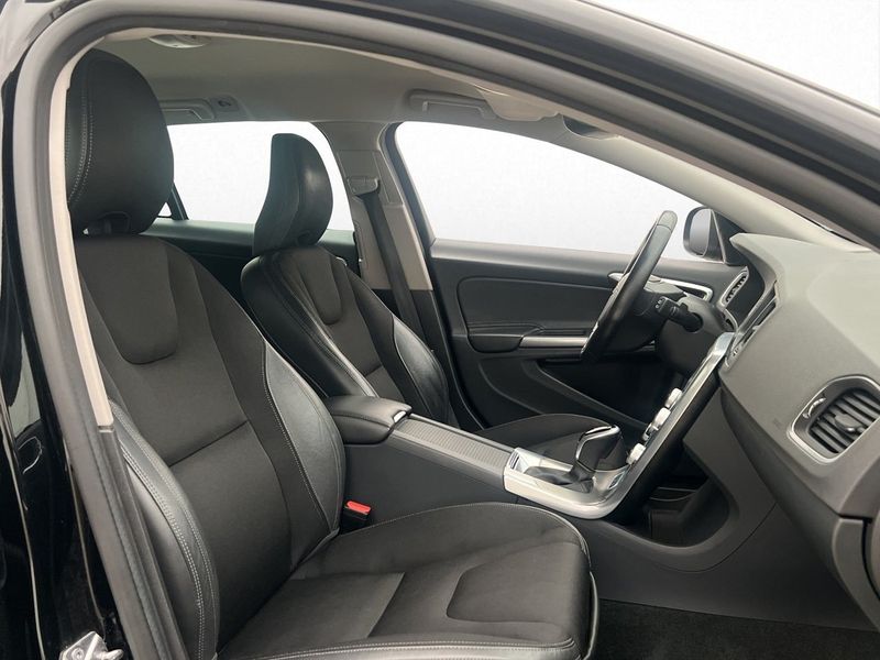 Volvo V60 bild 24