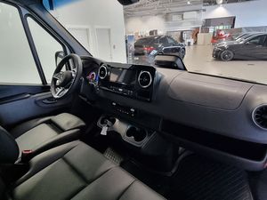 Mercedes Sprinter bild 9