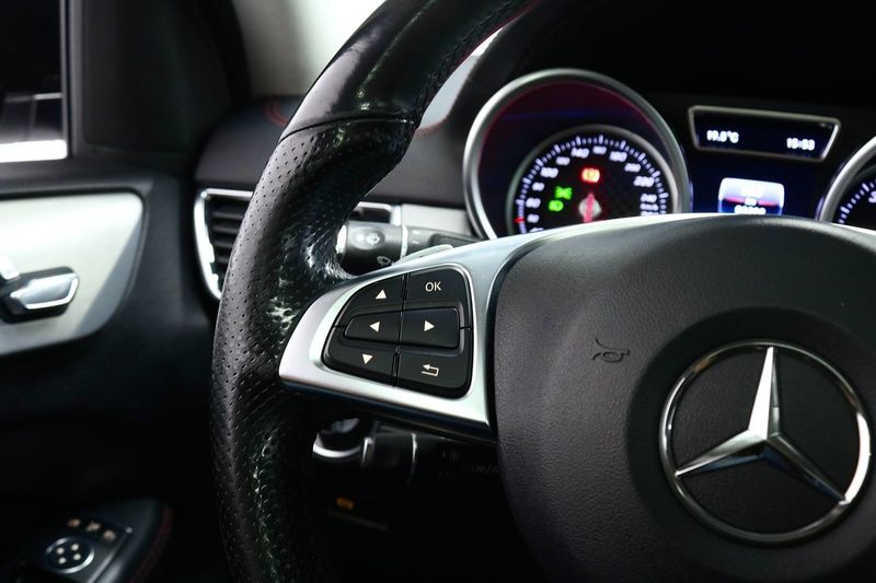 Mercedes GLE350 bild 15
