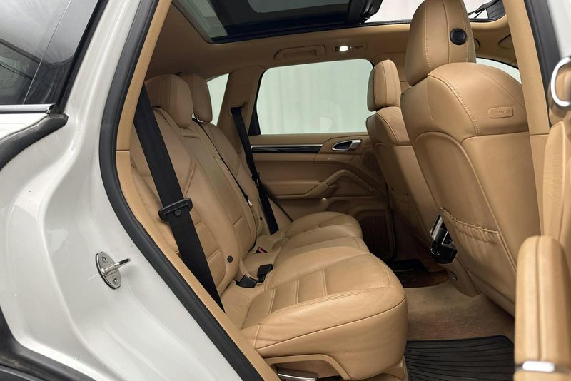 Porsche Cayenne bild 8