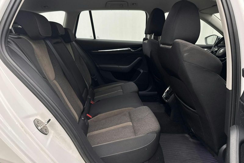 Skoda Octavia bild 7
