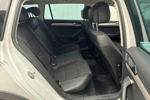 Volkswagen Passat bild 8