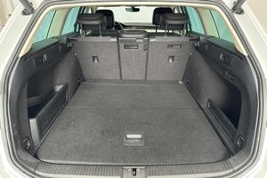 Volkswagen Passat bild 9