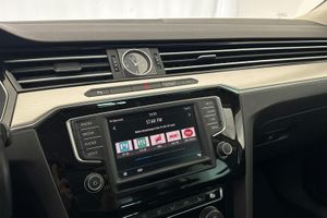 Volkswagen Passat bild 16