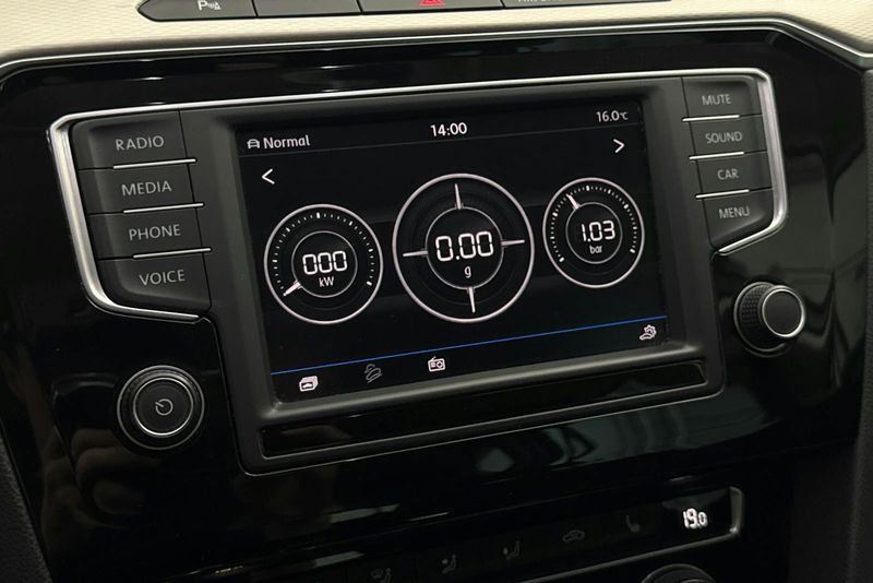 Volkswagen Passat bild 13