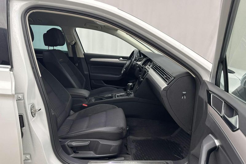 Volkswagen Passat bild 7