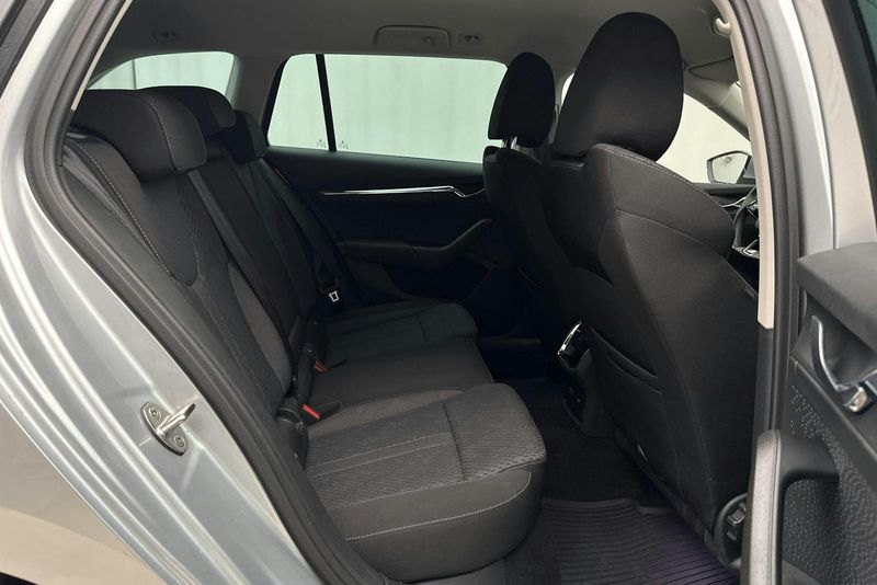 Skoda Octavia bild 7