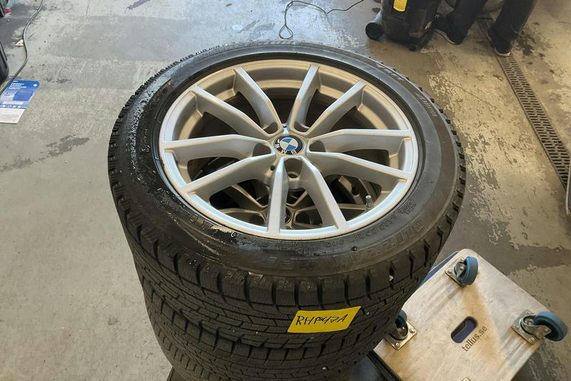 BMW 330 bild 16