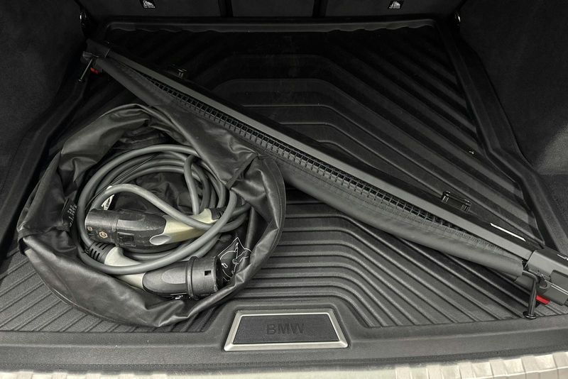BMW 330 bild 17