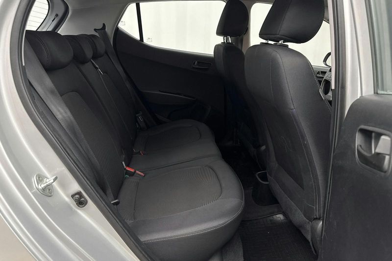 Hyundai i10 bild 8