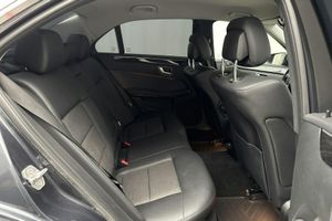 Mercedes E220 bild 8