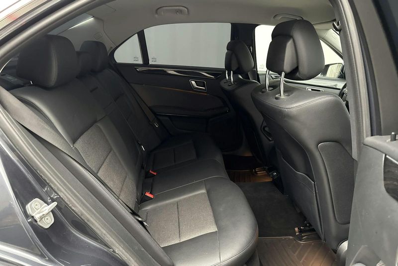 Mercedes E220 bild 8