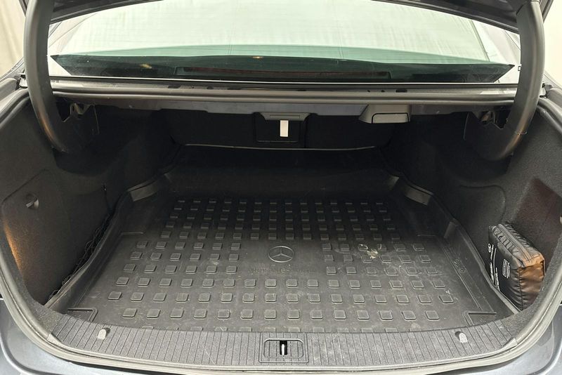 Mercedes E220 bild 9