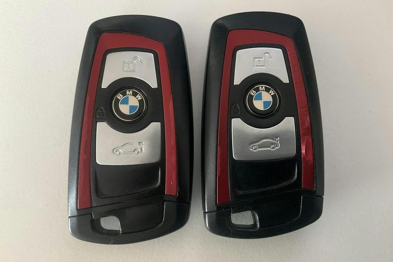 BMW 330 bild 16