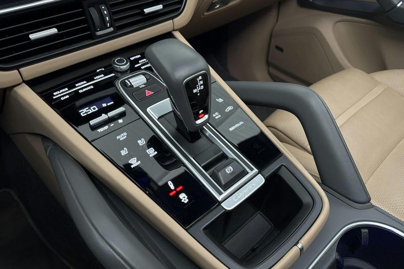 Porsche Cayenne bild 16