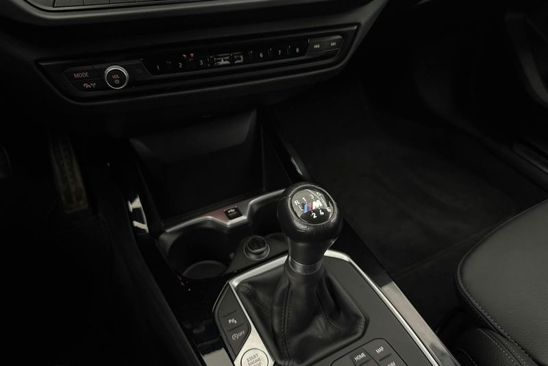 BMW 118 bild 13