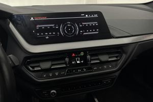 BMW 118 bild 12