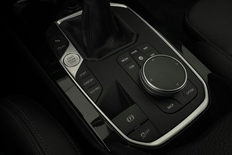 BMW 118 bild 15