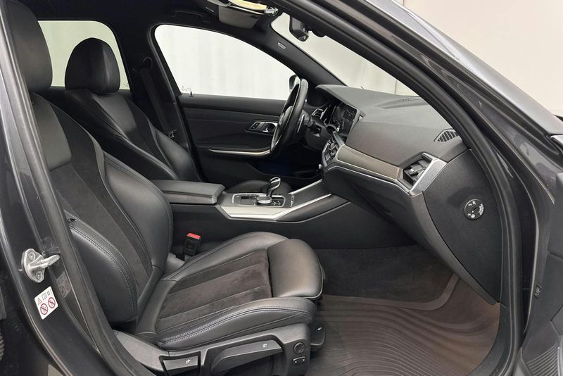BMW 330 bild 7