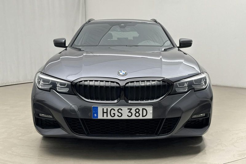 BMW 330 bild 4