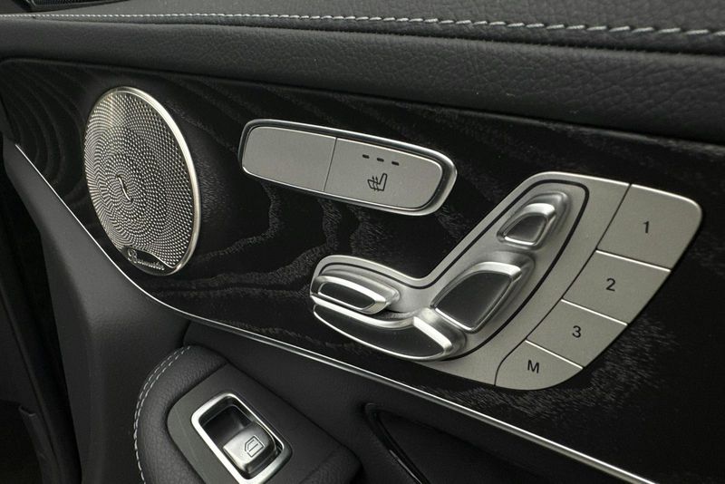 Mercedes GLC300 bild 20