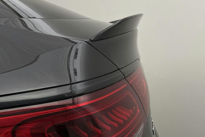 Mercedes GLC300 bild 22