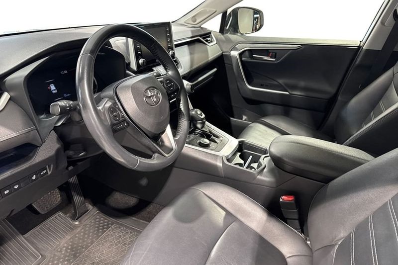 Toyota RAV4 bild 9