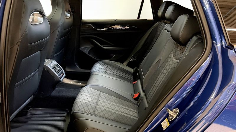 Volkswagen Passat bild 12