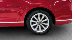 Volkswagen Passat bild 6
