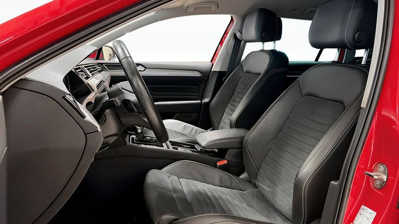 Volkswagen Passat bild 8