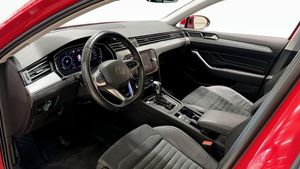 Volkswagen Passat bild 7