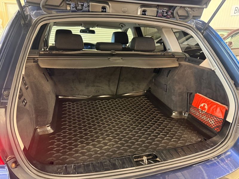 BMW 320 bild 12