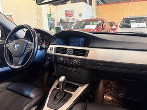 BMW 320 bild 8