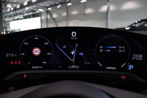 Porsche Taycan bild 15