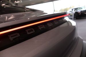 Porsche Taycan bild 8
