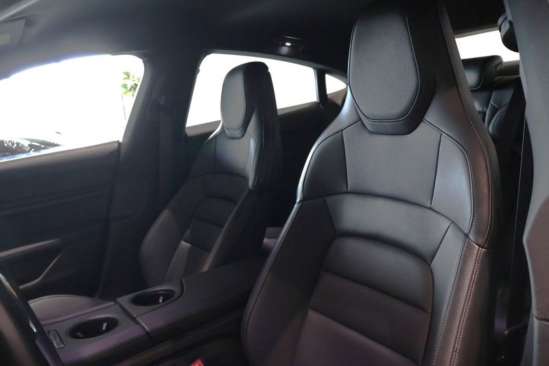 Porsche Taycan bild 14