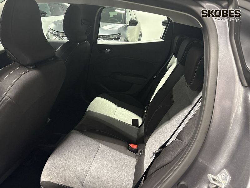 Renault Clio bild 8
