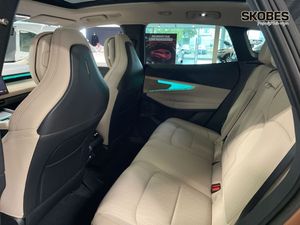 Lynk & Co 08 bild 7