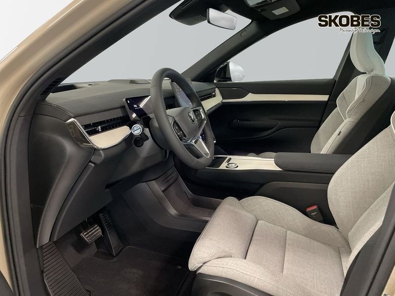 Volvo EX90 bild 8