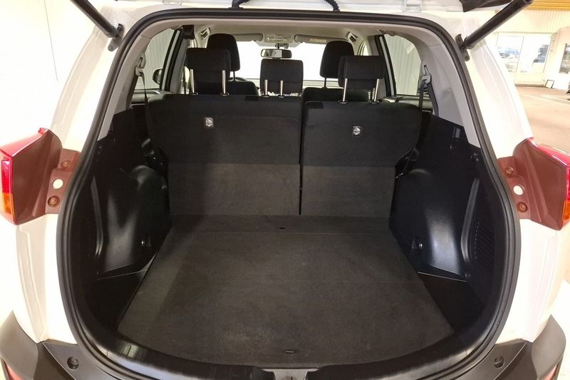 Toyota RAV4 bild 9