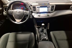 Toyota RAV4 bild 10