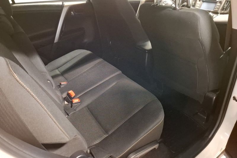 Toyota RAV4 bild 14