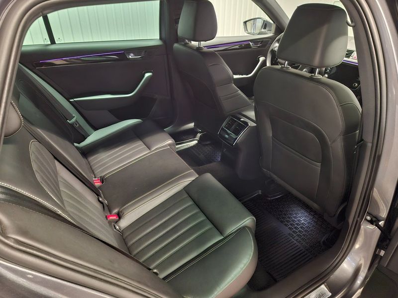 Skoda Superb bild 15