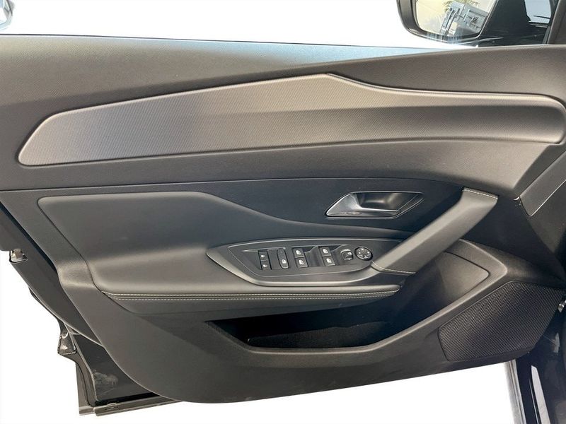 Peugeot 408 bild 6