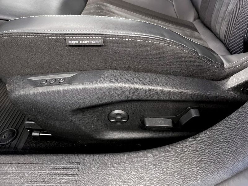 Peugeot 408 bild 7
