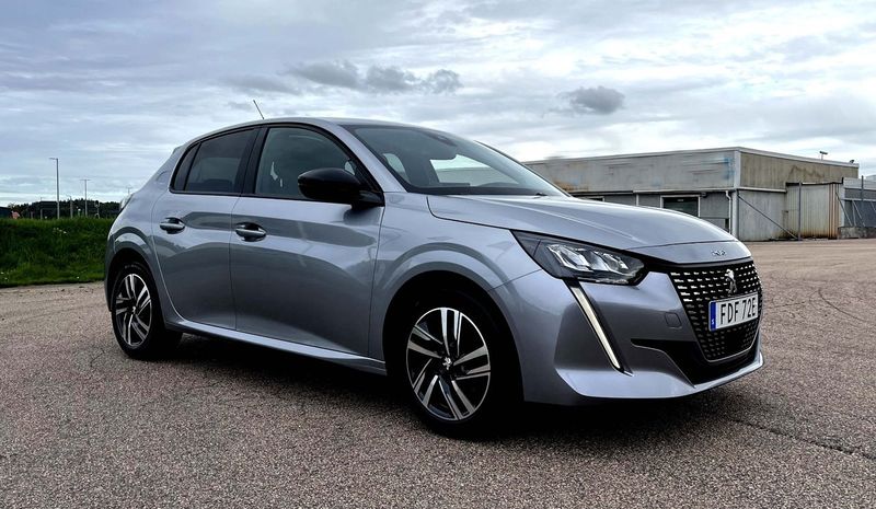 Peugeot 208 bild 2