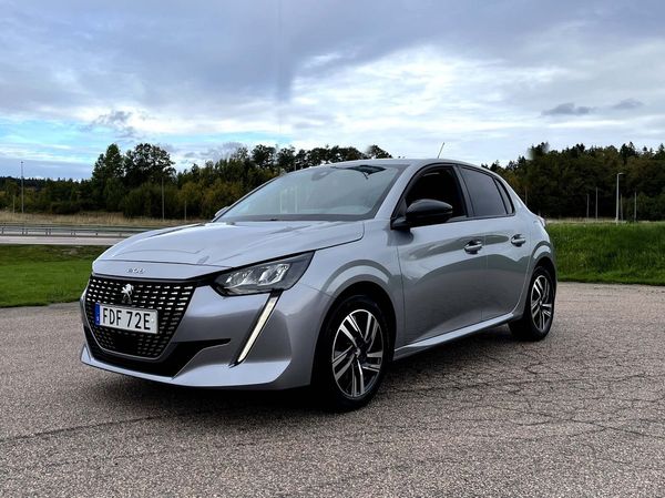 Peugeot 208 1.2 PT 100hk ALLURE /LED Strålk./Backkamera - 2023